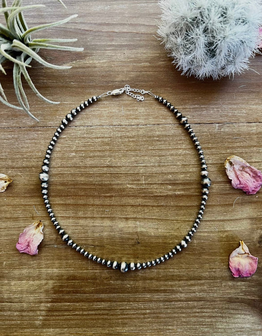 Graduated Navajo Choker Necklace